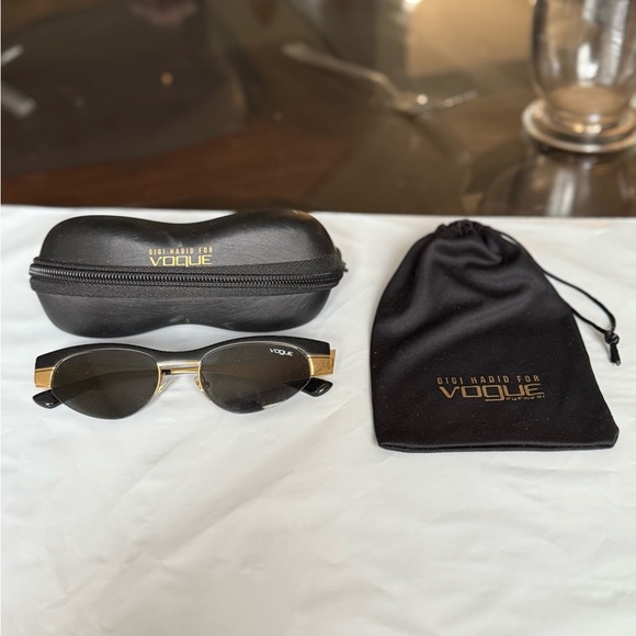 Gigi Hadid for Vogue Gold and Black Cat-Eye Sunglasses main image 5